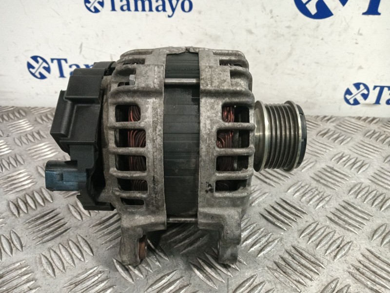 Recambio de alternador para volkswagen polo v (6r1, 6c1) 1.4 tdi referencia OEM IAM 04B903023B  