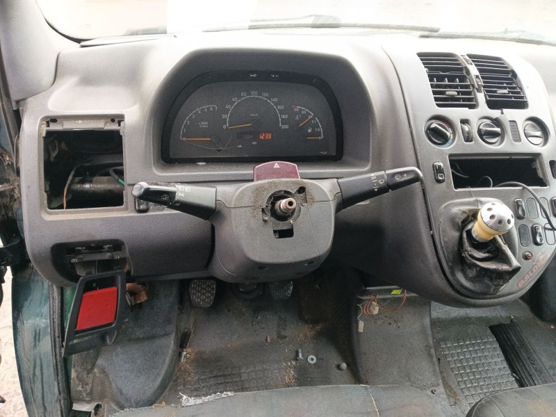 mercedes-benz vito autobús (w638) del año 2000