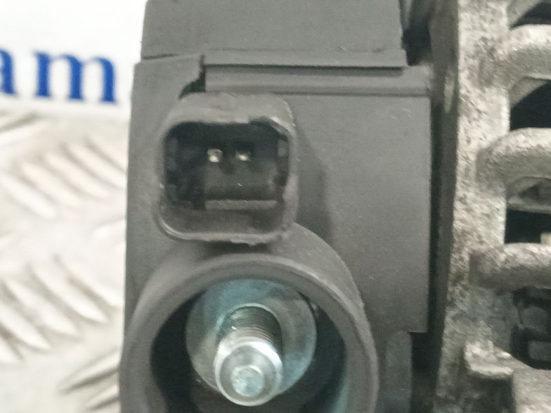 Recambio de alternador para peugeot 206 hatchback (2a/c) 1.4 i referencia OEM IAM 9641398480 63321733 