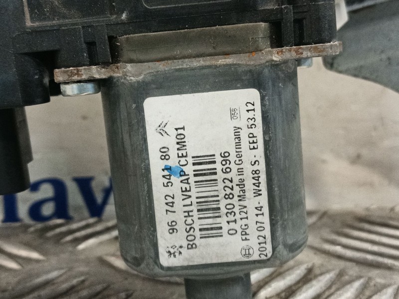 Recambio de elevalunas delantero derecho para peugeot 208 i (ca_, cc_) 1.6 referencia OEM IAM 9674254180  
