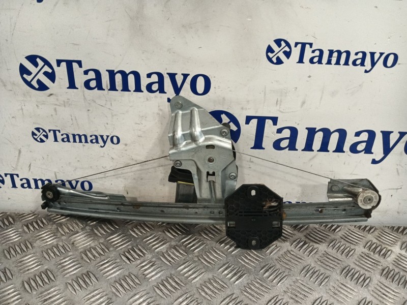 Recambio de elevalunas delantero derecho para dacia sandero referencia OEM IAM 807209299R  