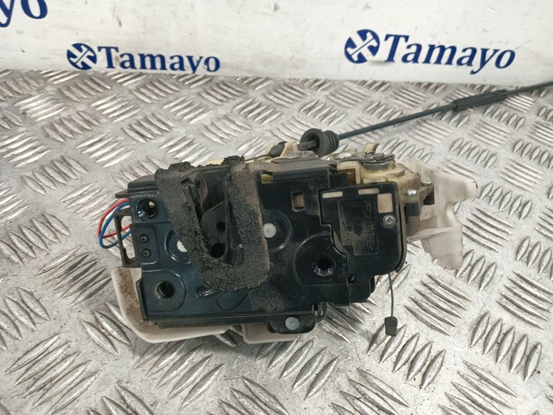 Recambio de cerradura puerta delantera derecha para volkswagen polo iv (9n_, 9a_) 1.4 16v referencia OEM IAM   