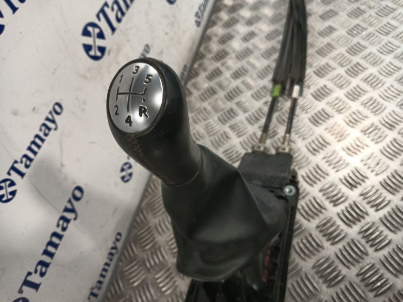 Recambio de palanca cambio para dacia sandero referencia OEM IAM 9615809  