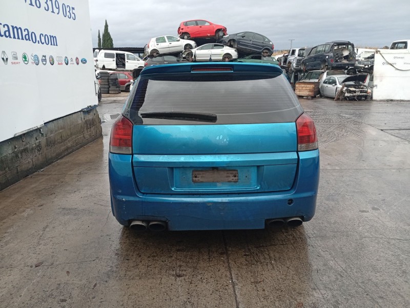 opel signum hatchback (z03) del año 2003