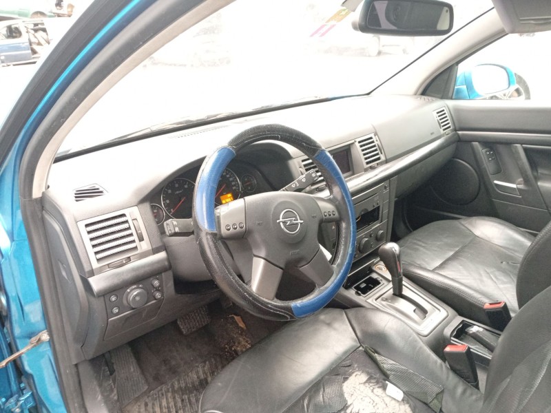 opel signum hatchback (z03) del año 2003