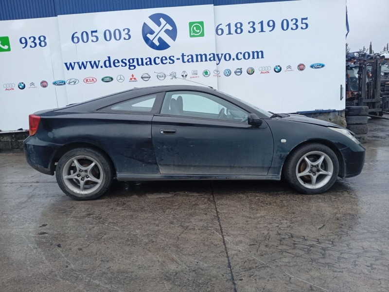 toyota celica coupé (_t23_) del año 2000