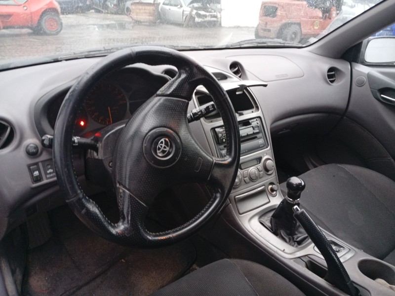 toyota celica coupé (_t23_) del año 2000
