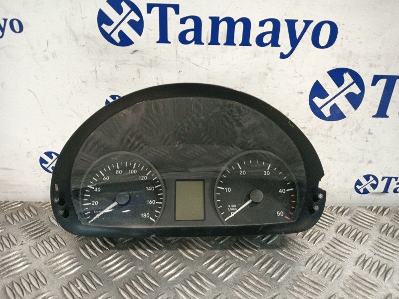 Recambio de cuadro instrumentos para mercedes-benz sprinterii caja cerrada (desde 01.06) referencia OEM IAM A9064465821 A9064480