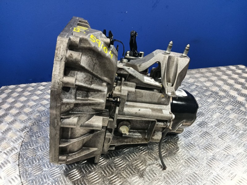 Recambio de caja cambios para dacia sandero referencia OEM IAM JH3399  