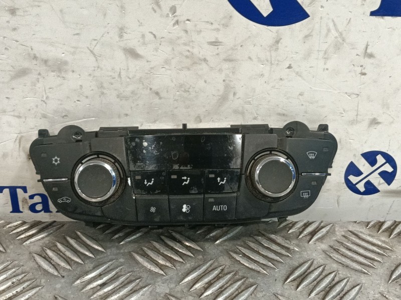 Recambio de mando climatizador para opel insignia berlina 2.0 cdti cat referencia OEM IAM 13273097  