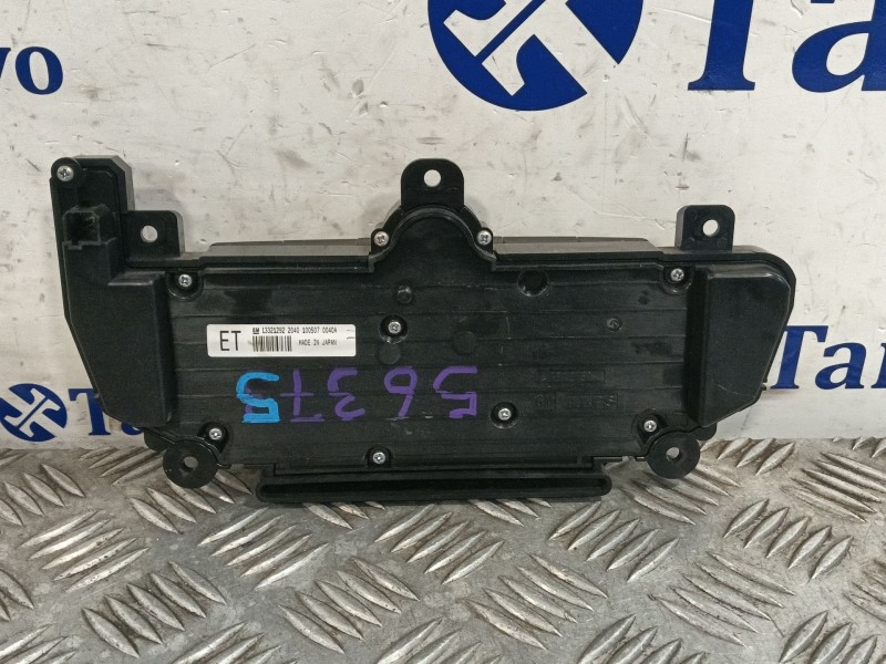 Recambio de sistema audio / radio cd para opel insignia berlina 2.0 cdti cat referencia OEM IAM 13321292  