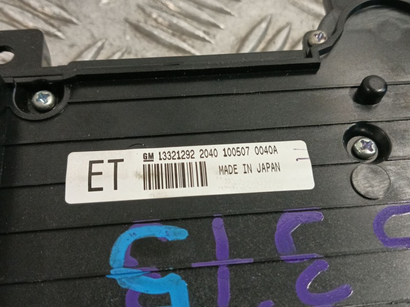 Recambio de sistema audio / radio cd para opel insignia berlina 2.0 cdti cat referencia OEM IAM 13321292  