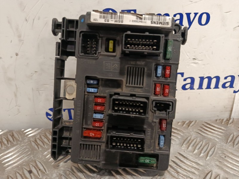 Recambio de caja reles / fusibles para citroën c3 i (fc_, fn_) 1.4 i referencia OEM IAM 9643498880  