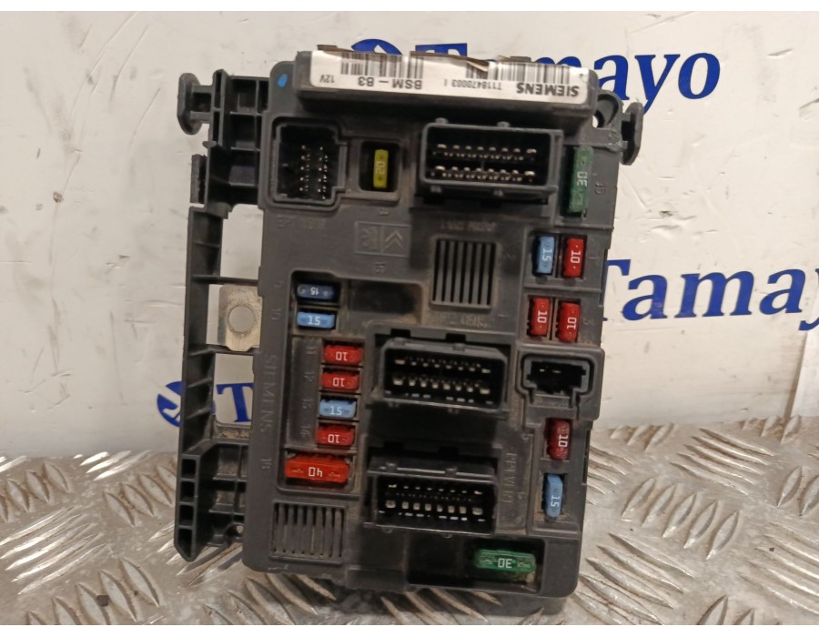 Recambio de caja reles / fusibles para citroën c3 i (fc_, fn_) 1.4 i referencia OEM IAM 9643498880  