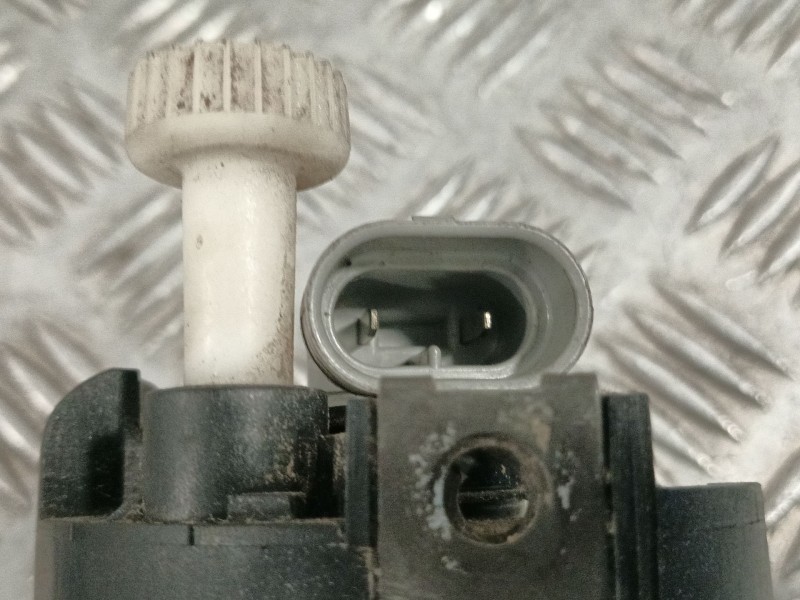 Recambio de faro antiniebla izquierdo para nissan almera ii hatchback (n16) 1.5 dci referencia OEM IAM 96434900 96435100 