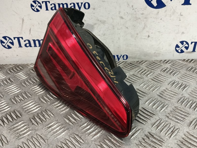 Recambio de piloto trasero izquierdo interior para volkswagen touran (5t1) 2.0 tdi referencia OEM IAM 5TA945093D L90059824 
