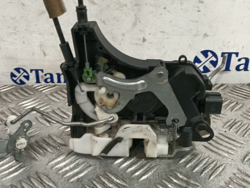 Recambio de cerradura puerta delantera izquierda para mitsubishi grandis (na0w) referencia OEM IAM   