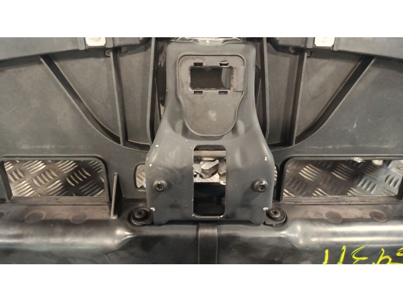 Recambio de panel frontal para bmw 1 (e87) 118 d referencia OEM IAM 1857515016  