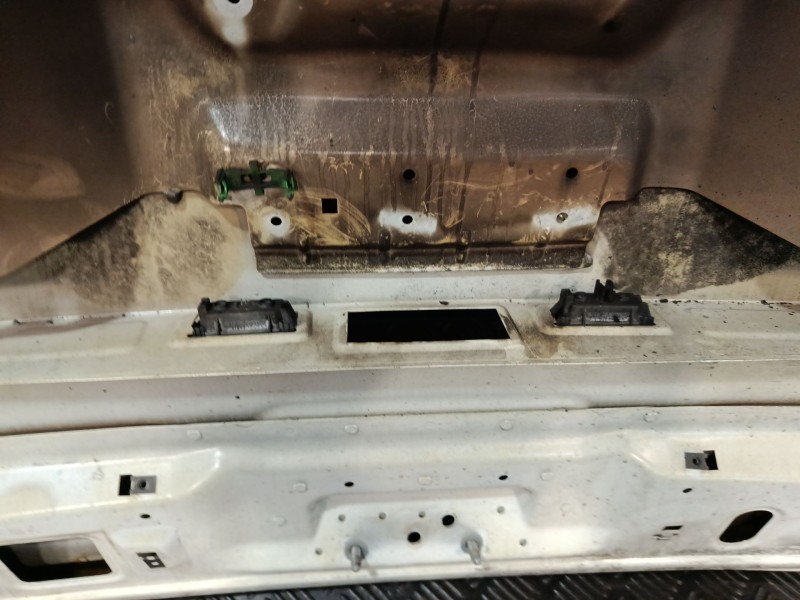 Recambio de porton trasero para volkswagen touran (5t1) 2.0 tdi referencia OEM IAM   