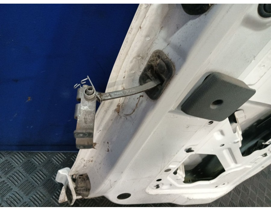 Recambio de puerta trasera carga derecha para nissan nv200 furgoneta 1.5 dci 90 (m20, m20m) referencia OEM IAM   