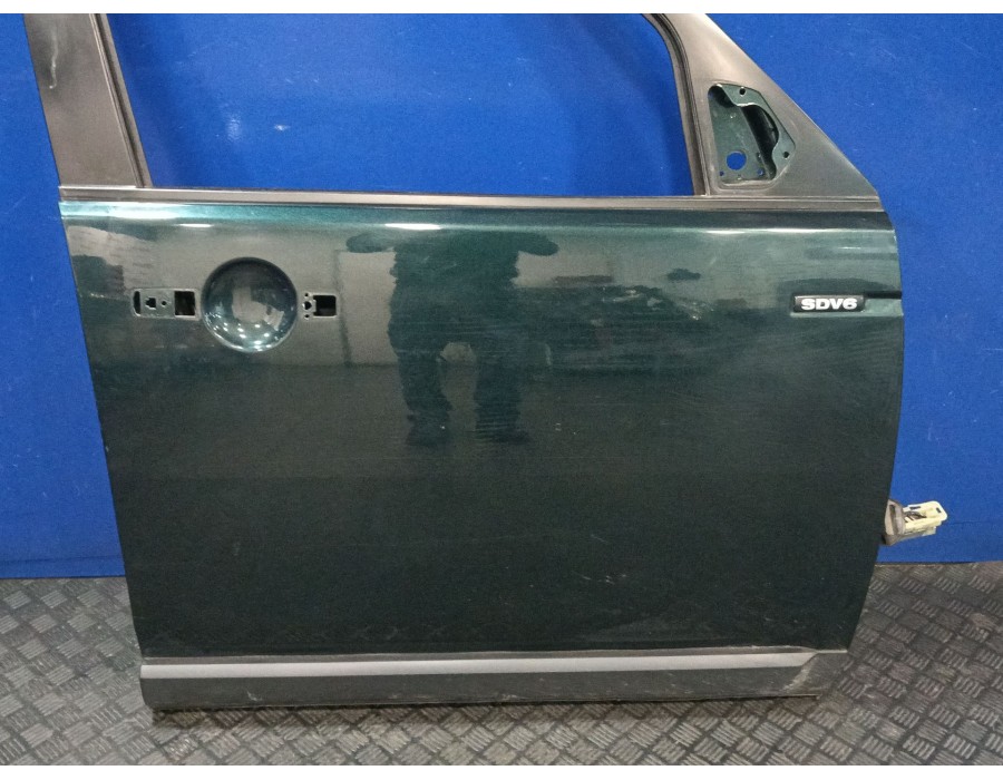 Recambio de puerta delantera derecha para land rover discovery iv (l319) 3.0 sdv6 4x4 referencia OEM IAM LR016462  