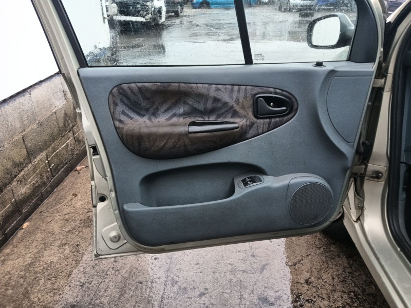 renault megane scénic (ja0/1_) del año 1999