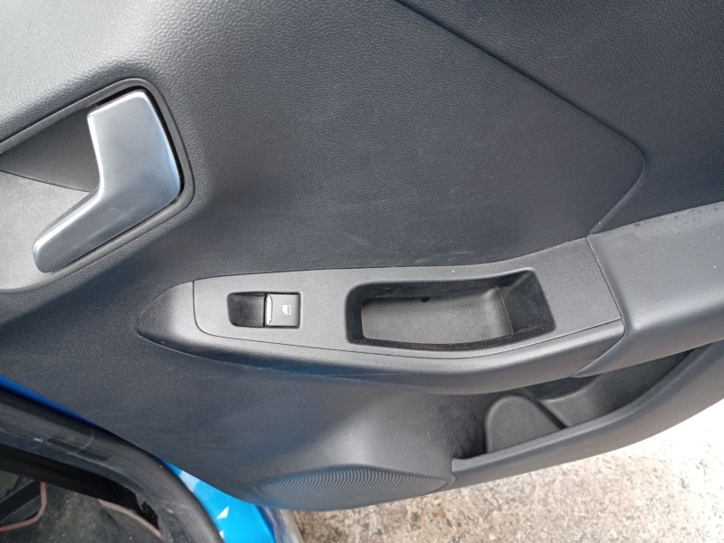 Recambio de mando elevalunas trasero derecho para ford puma (j2k, cf7) 1.0 ecoboost referencia OEM IAM 2490173  