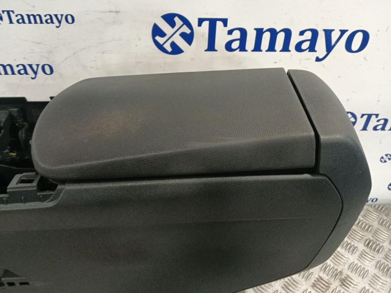 Recambio de apoyabrazos central para peugeot 3008 1.6 hdi fap cat (9hz / dv6ted4) referencia OEM IAM 9686964777  