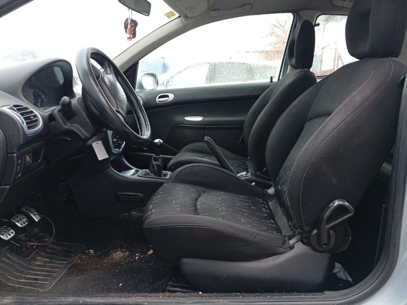 peugeot 206 hatchback (2a/c) del año 2002