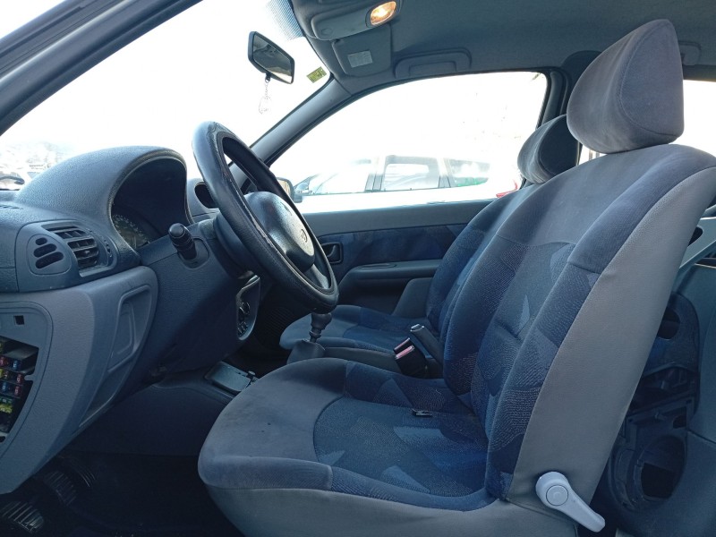 renault clio ii (bb_, cb_) del año 2001