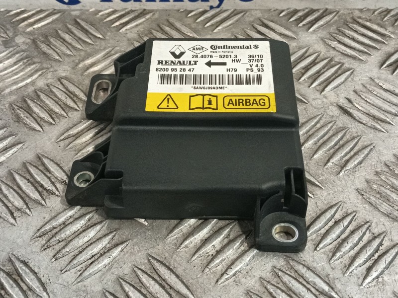 Recambio de centralita airbag para dacia duster 1.6 16v cat referencia OEM IAM 8200952847 28407652013 