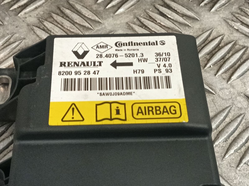 Recambio de centralita airbag para dacia duster 1.6 16v cat referencia OEM IAM 8200952847 28407652013 
