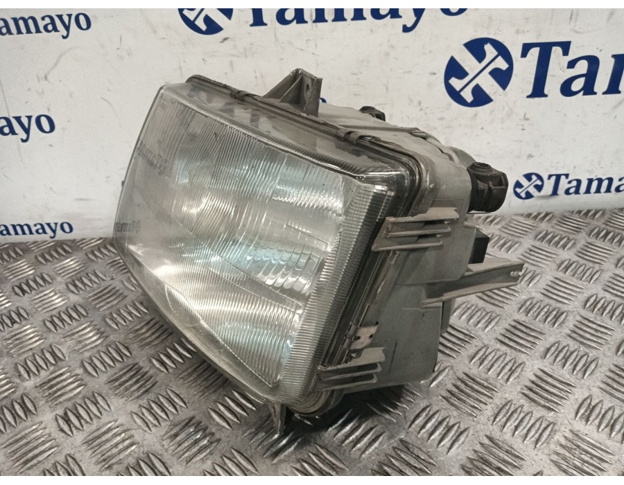 Recambio de faro izquierdo para mercedes-benz vito (w638) caja cerrada 2.1 cc referencia OEM IAM 6388200061 67629570 