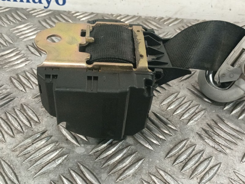 Recambio de cinturon seguridad trasero derecho para volkswagen golf iv (1j1) 1.6 16v referencia OEM IAM 1J6857806C  