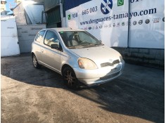 toyota yaris (_p1_) del año 2000