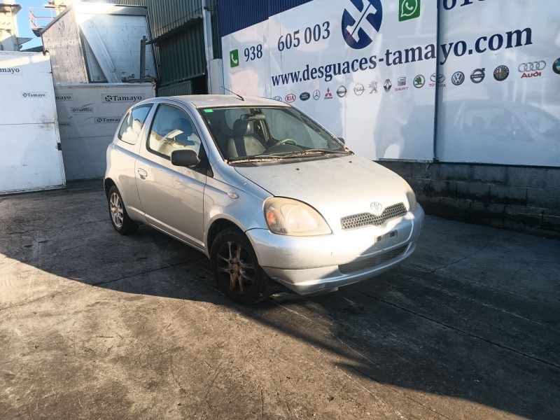 toyota yaris (_p1_) del año 2000