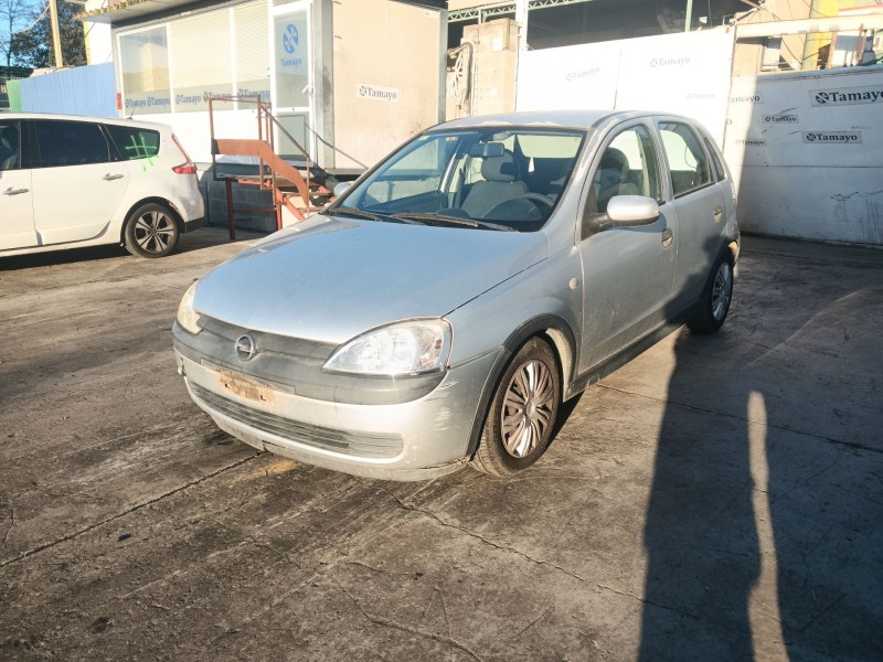 opel corsa c (x01) del año 2002