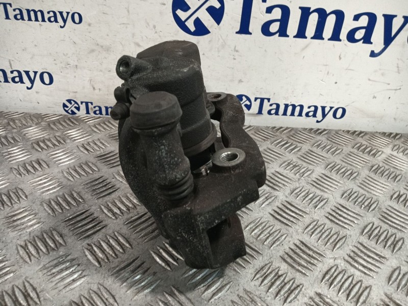 Recambio de pinza freno delantera derecha para volkswagen crafter caja cerrada referencia OEM IAM 2X4828  