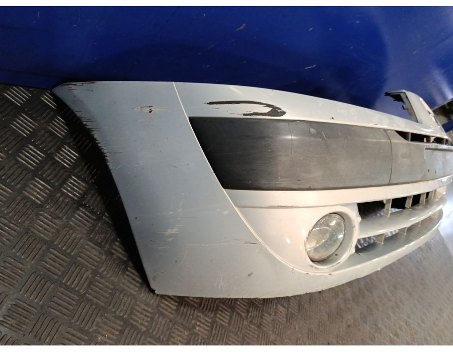 Recambio de paragolpes delantero para renault clio ii (bb_, cb_) 1.9 dti (b/cb0u) referencia OEM IAM 8200074471  