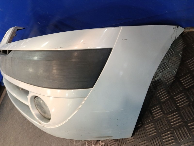 Recambio de paragolpes delantero para renault clio ii (bb_, cb_) 1.9 dti (b/cb0u) referencia OEM IAM 8200074471  