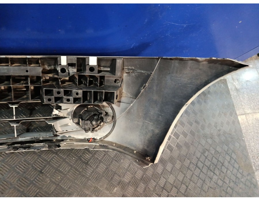 Recambio de paragolpes delantero para renault clio ii (bb_, cb_) 1.9 dti (b/cb0u) referencia OEM IAM 8200074471  