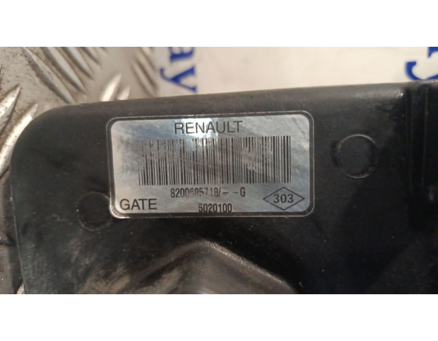 Recambio de electroventilador para renault clio ii (bb_, cb_) 1.5 dci (b/cb3m) referencia OEM IAM 8240348  