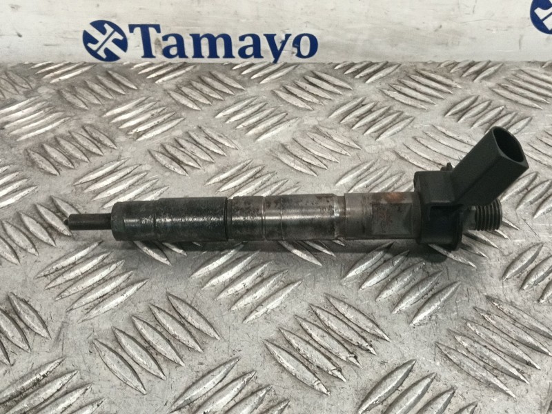 Recambio de inyector para bmw 1 (e81) 120 d referencia OEM IAM 779787705  