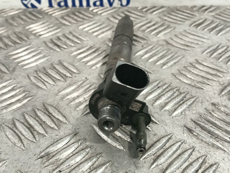 Recambio de inyector para bmw 1 (e81) 120 d referencia OEM IAM 779787705  