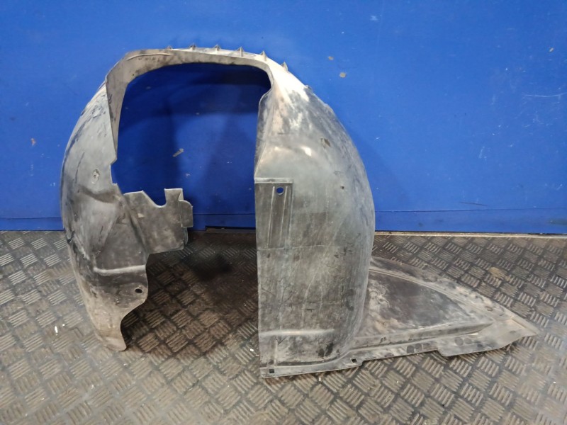 Recambio de plastico paso rueda delantero izquierdo para peugeot 307 (3a/c) 1.6 16v referencia OEM IAM 9634009980  