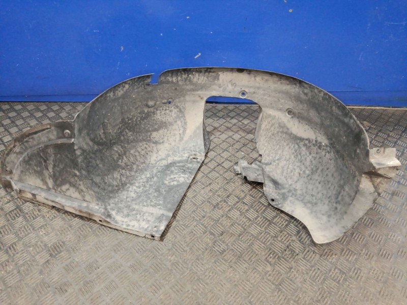 Recambio de plastico paso rueda delantero izquierdo para peugeot 307 (3a/c) 1.6 16v referencia OEM IAM 9634009980  