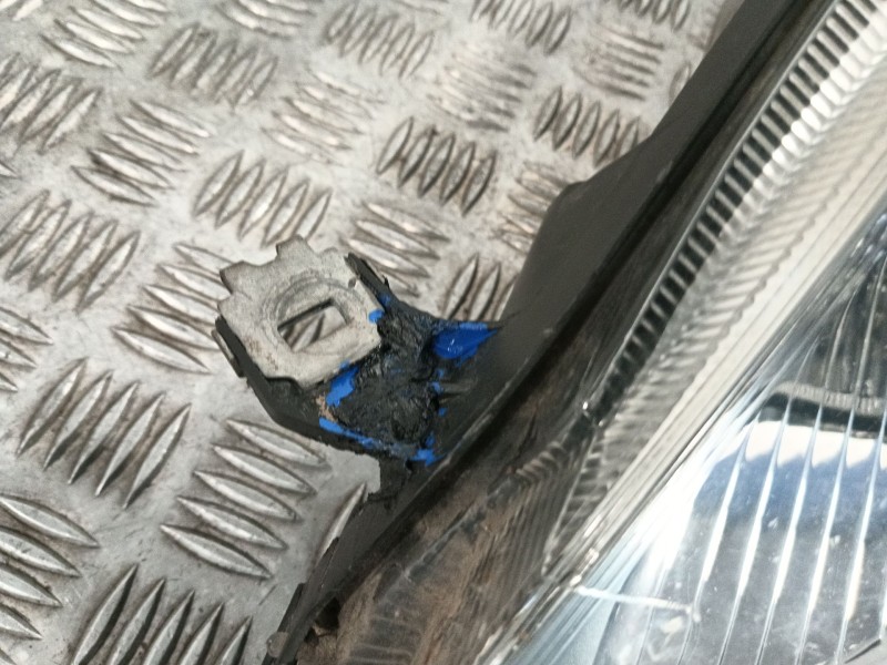 Recambio de faro izquierdo para fiat grande punto (199_) 1.4 16v (199bxg1b, 199axg1b) referencia OEM IAM 89101387  