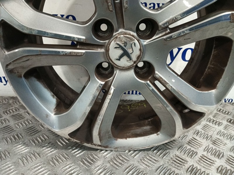 Recambio de llanta para peugeot 208 i (ca_, cc_) 1.2 puretech 82 referencia OEM IAM 9673773677  