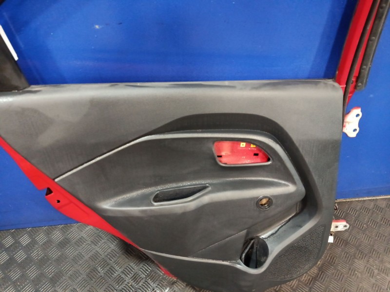 Recambio de puerta trasera izquierda para kia rio 1.2 cat referencia OEM IAM   