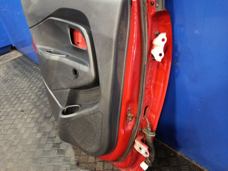 Recambio de puerta trasera izquierda para kia rio 1.2 cat referencia OEM IAM   